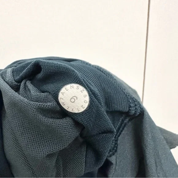 Lululemon Home Stretch Short 3" In Submarine Size 6 - Picture 8 of 9